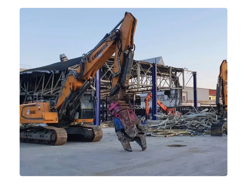 location engin de chantier vitre