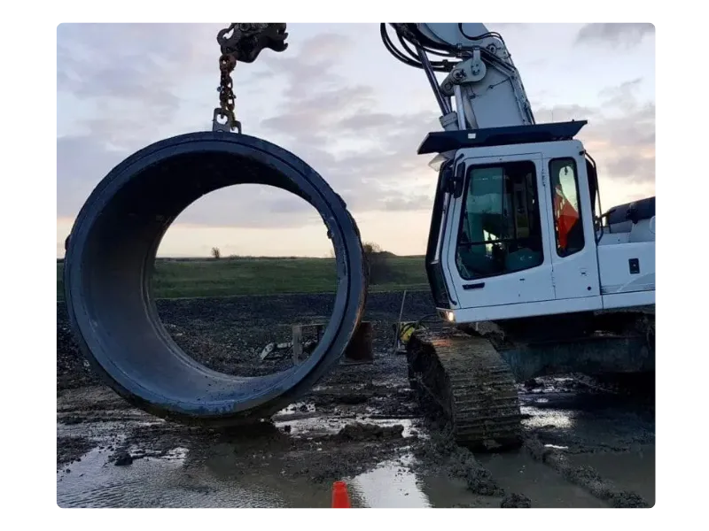location engin de chantier vitre
